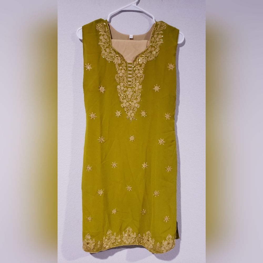 Indian/Pakistani party wear. Shirt can be paired with shalwar, pant, lengha
